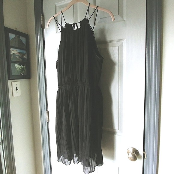 Abercrombie & Fitch Dresses & Skirts - Abercrombie & Fitch Little Black Halter Dress M NWOT🎉LBD